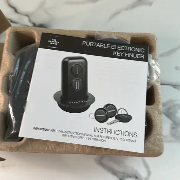 New-Sharper Image Key Finder with Black Design - Picture 9 of 11